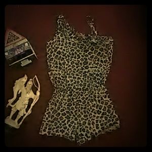 2T Ruffle Top One Shoulder Jungle Romper